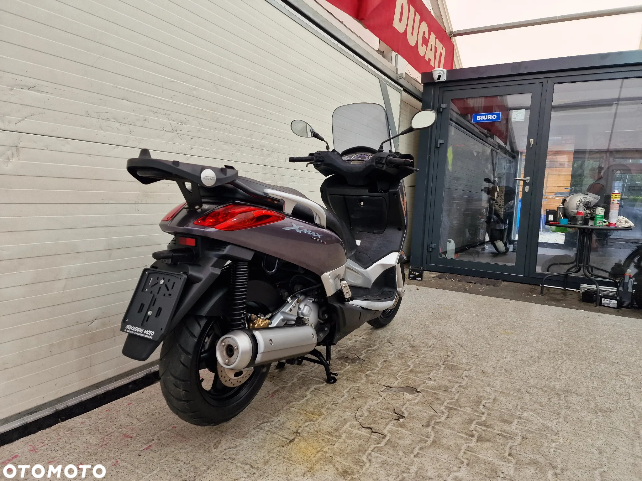 Yamaha X-max - 22
