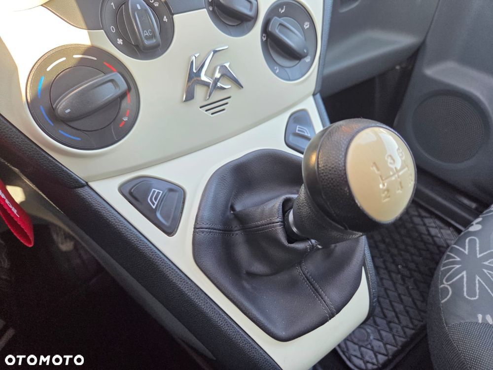 Ford KA 1.2 Start-Stopp-System Titanium - 17