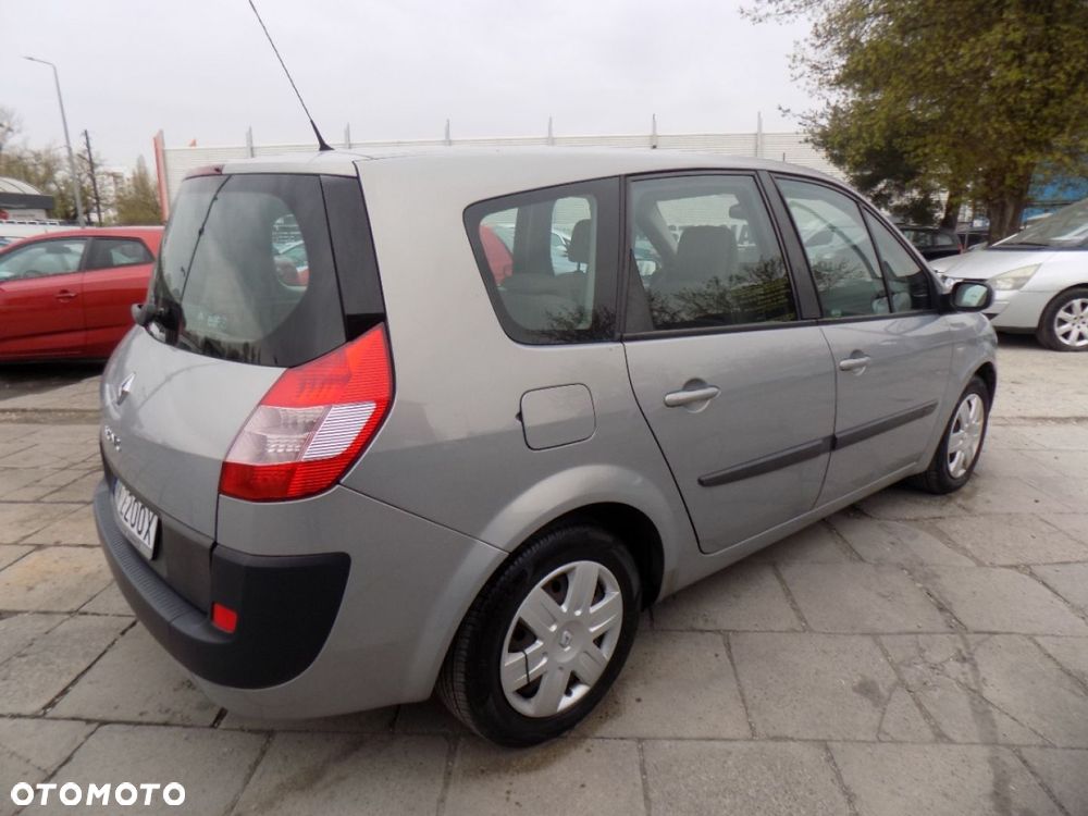 Renault Grand Scenic - 4