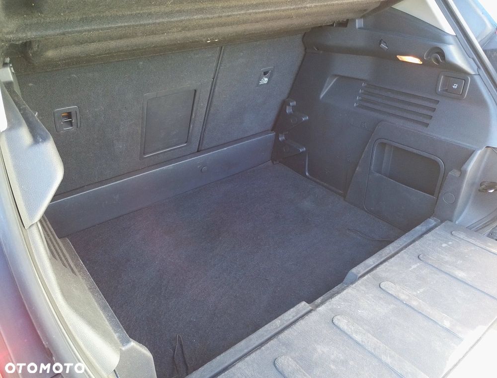 Peugeot 3008 1.6 HDi Premium - 4