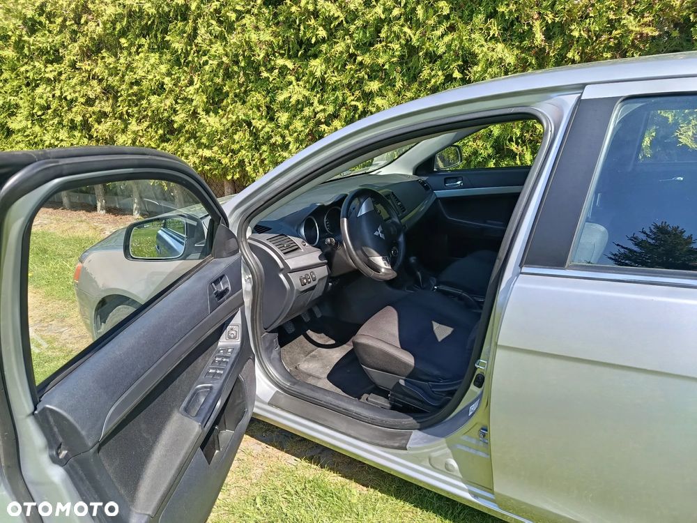 Mitsubishi Lancer 1.6 - 3