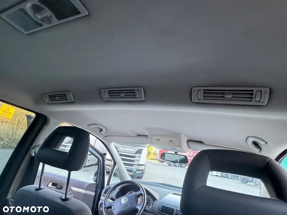 Volkswagen Sharan 1.9 TDI Comfortline Family - 19