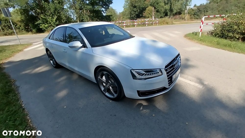 Audi A8 4.2 TDI DPF (clean diesel) quattro tiptronic Lang - 28