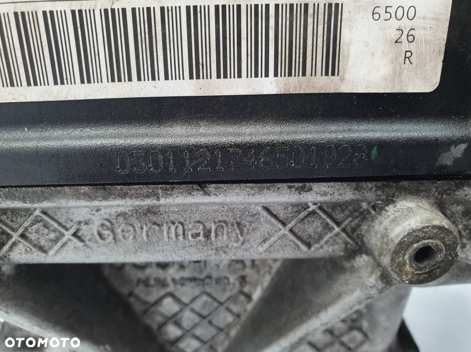 GŁOWICA PRAWA AUDI A8 D4 059354DF CDTA - 3