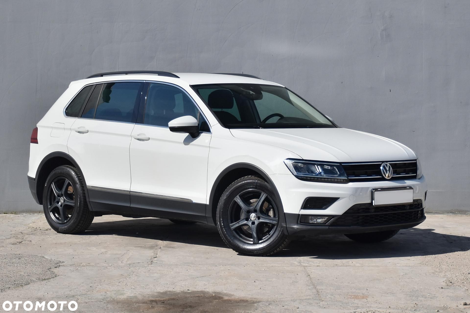 Volkswagen Tiguan - 3