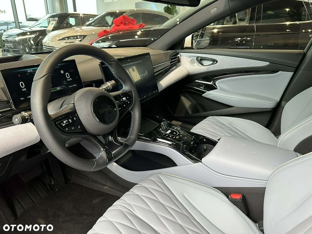 BYD Seal - 12