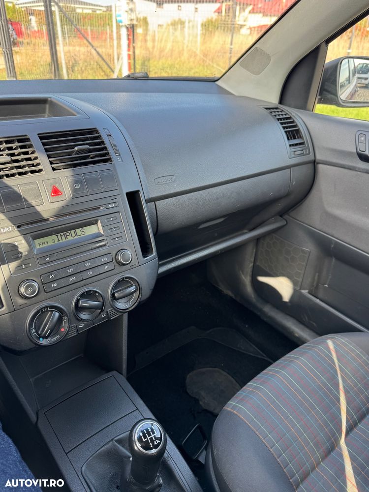 Volkswagen Polo - 11