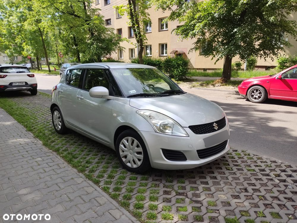 Suzuki Swift 1.2 Club - 12