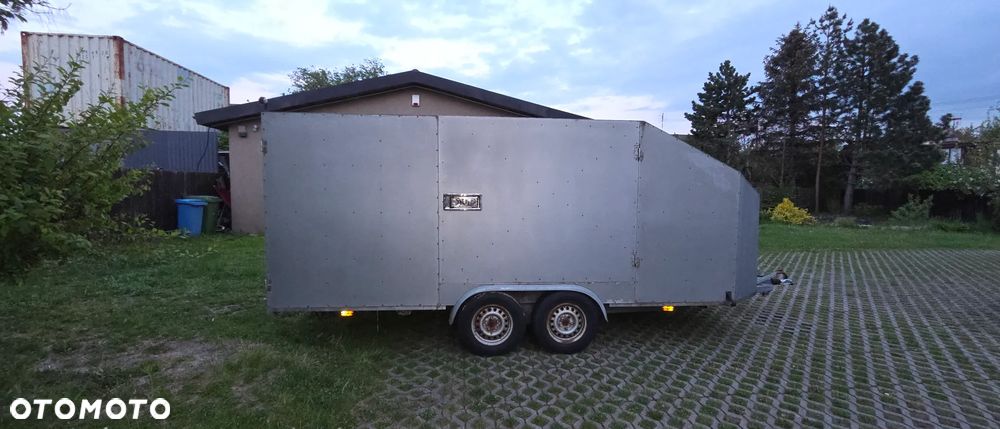 Brenderup KRYTA PRZYCZEPA DO PRZEWOZU POJAZDÓW - 4