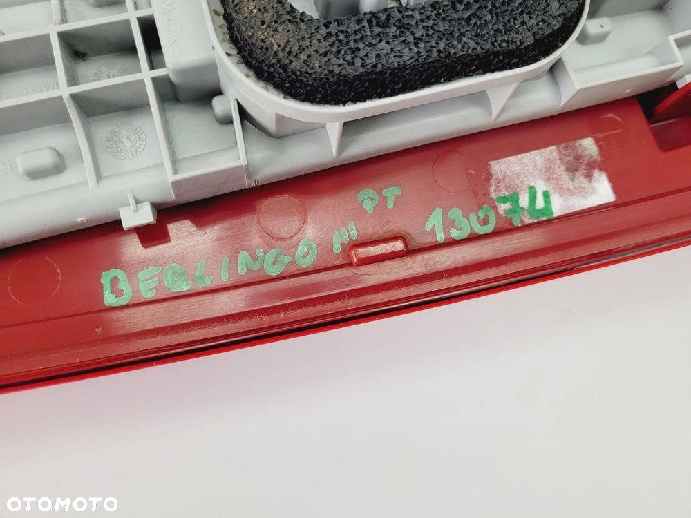 LAMPA TYLNA PRAWY TYŁ CITROEN BERLINGO III 08-18 9680545180 - 8