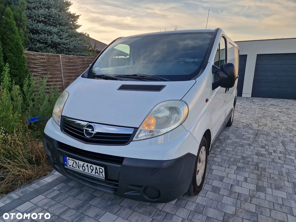 Opel Vivaro - 10