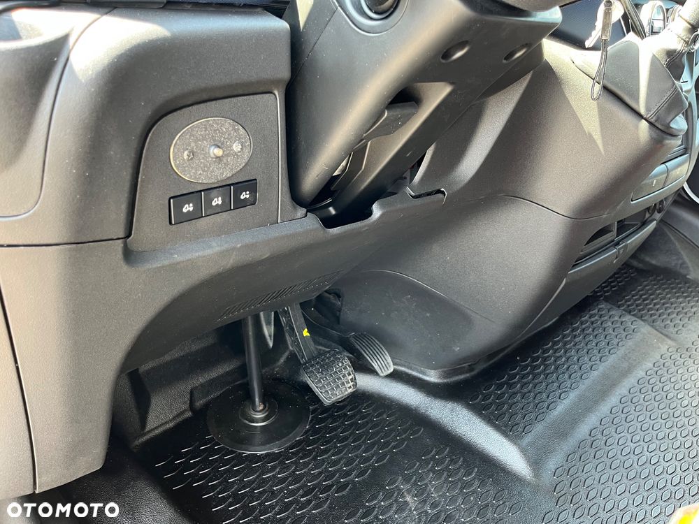 Iveco DAILY 35-210 * kontener * winda * SUPER STAN automat 3.0 2018rok - 15
