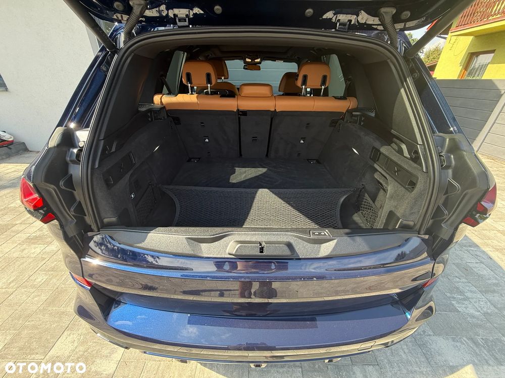 BMW X5 xDrive50e PHEV Individual Edition sport - 27