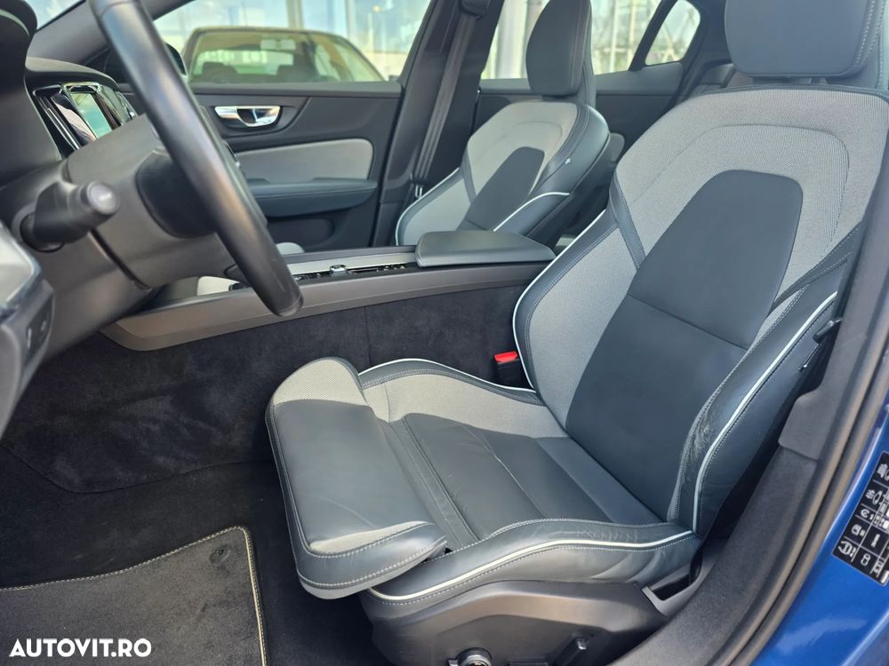 Volvo S60 B4 MHEV AT Plus Dark - 12