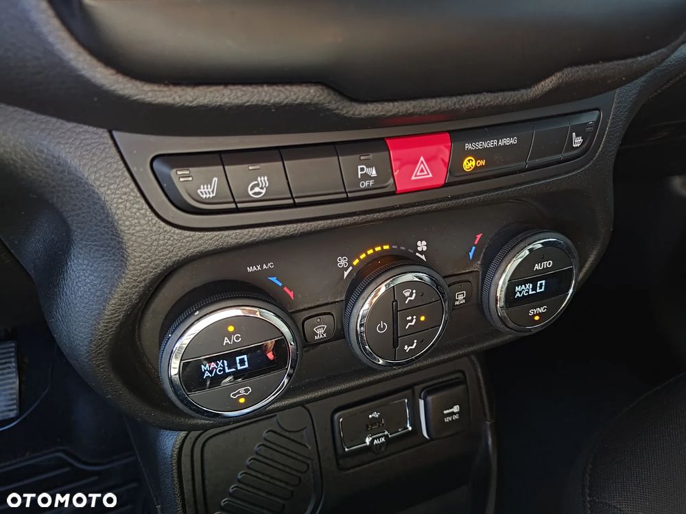 Jeep Renegade 1.4 MultiAir Limited FWD S&S - 19