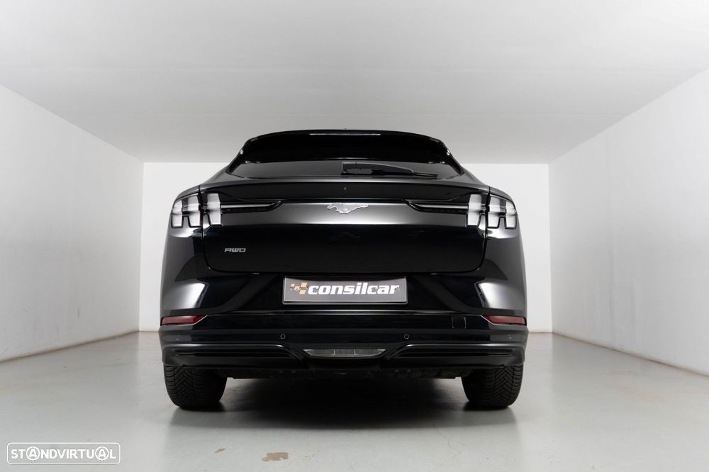 Ford Mustang Mach-E Standard AWD - 4