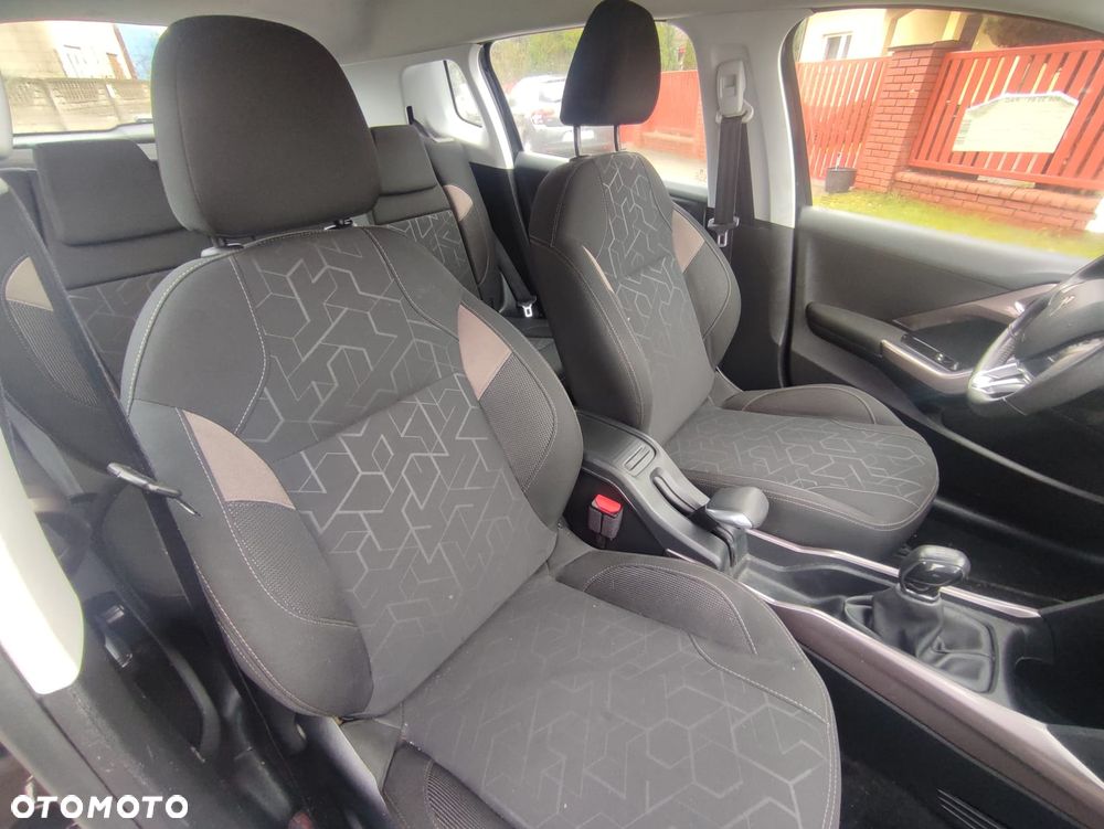 Peugeot 2008 e-HDi FAP 92 STOP & START Business-Line - 21