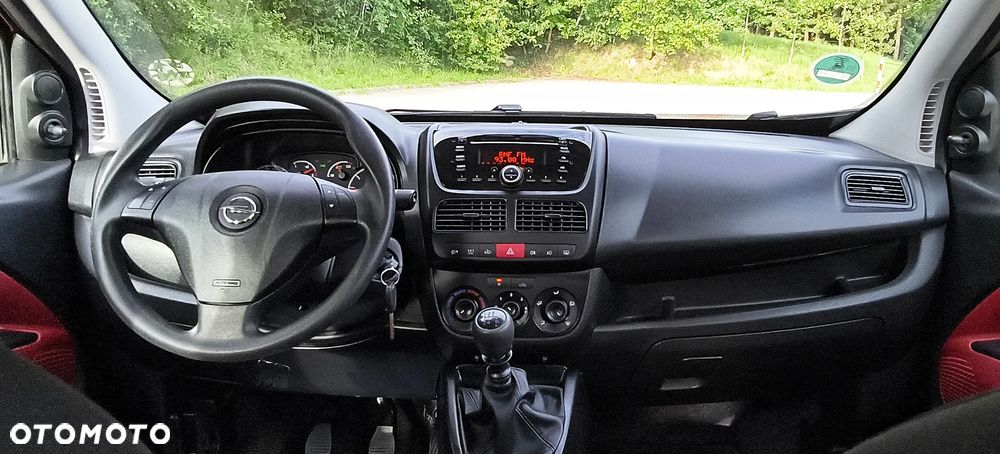 Opel Combo - 12