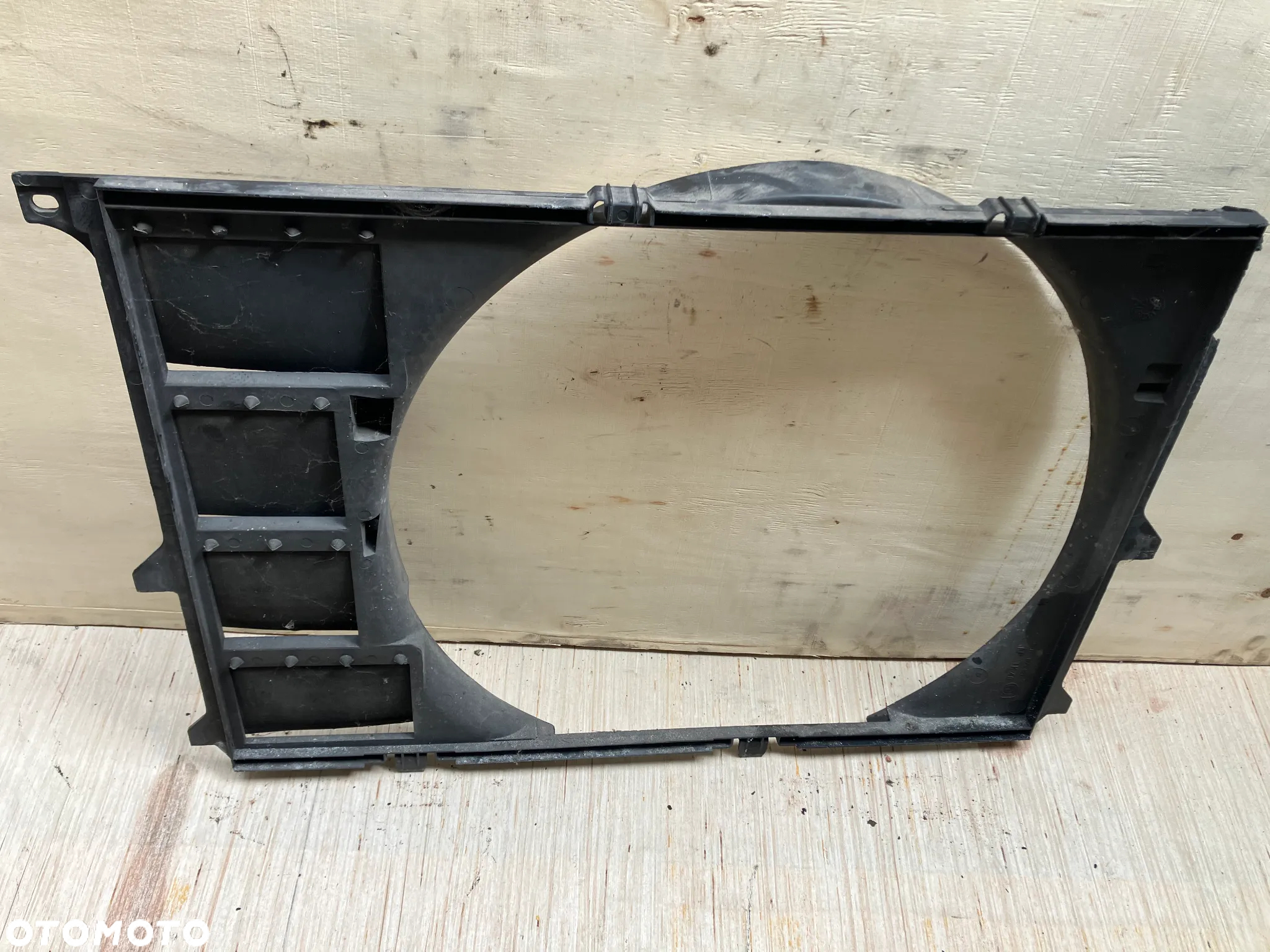 OBUDOWA WENTYLATORA WISKO BMW E32 E31 E34 M60 V8 3.0 4.0 1723977 - 2