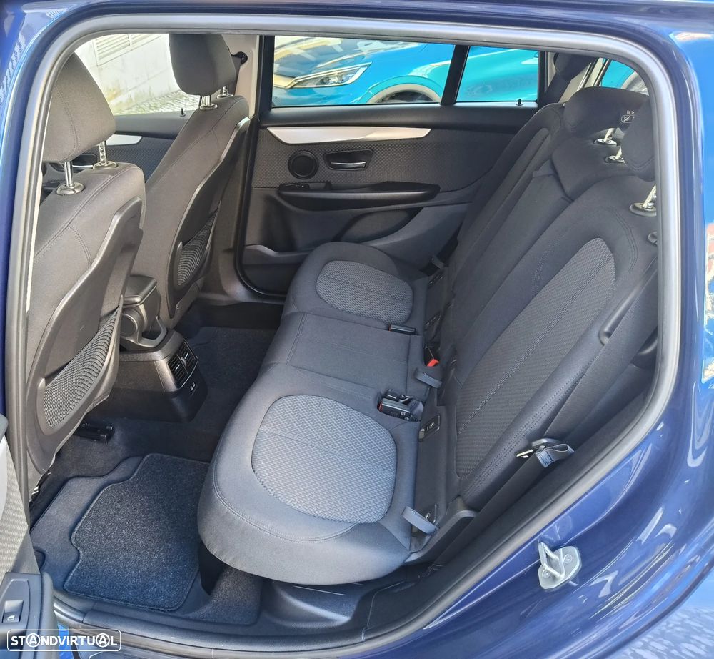 BMW 216 Gran Tourer i 7L Line Sport - 24