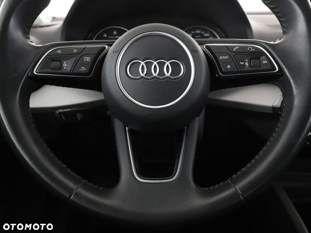 Audi Q2 35 TFSI - 17