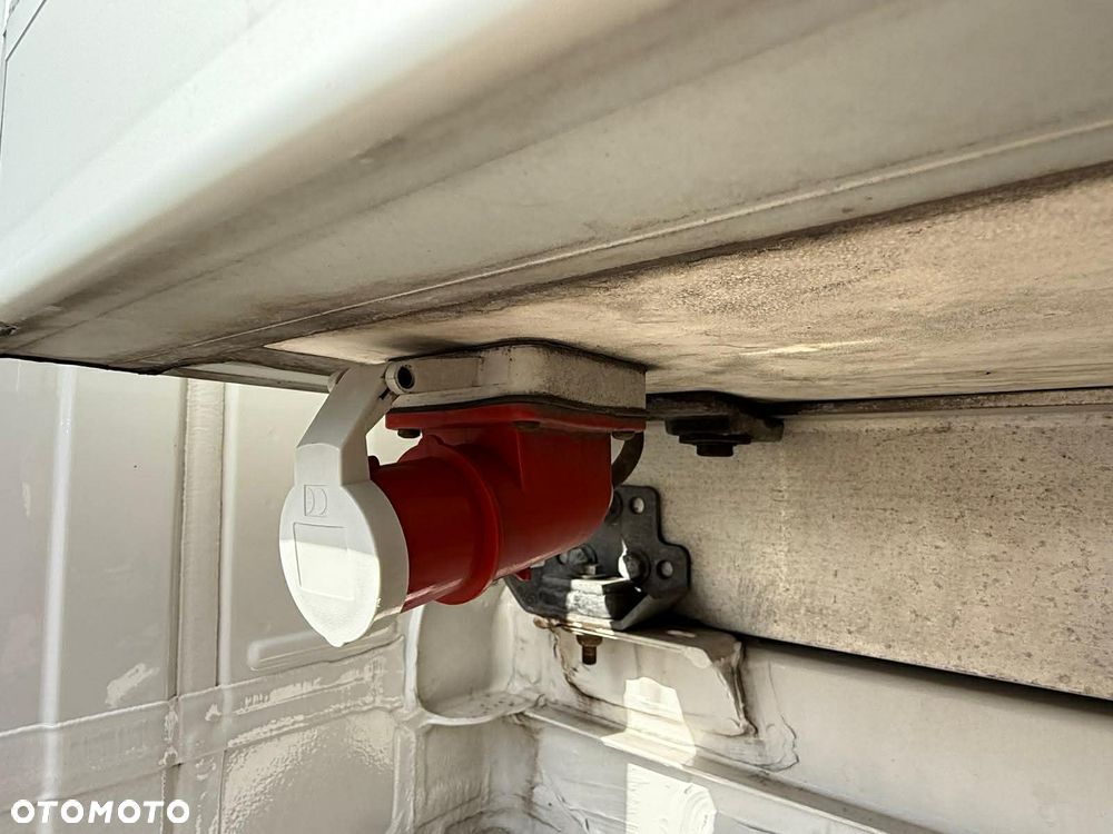 MAN TGE 3.140 CHŁODNIA+WINDA - 21