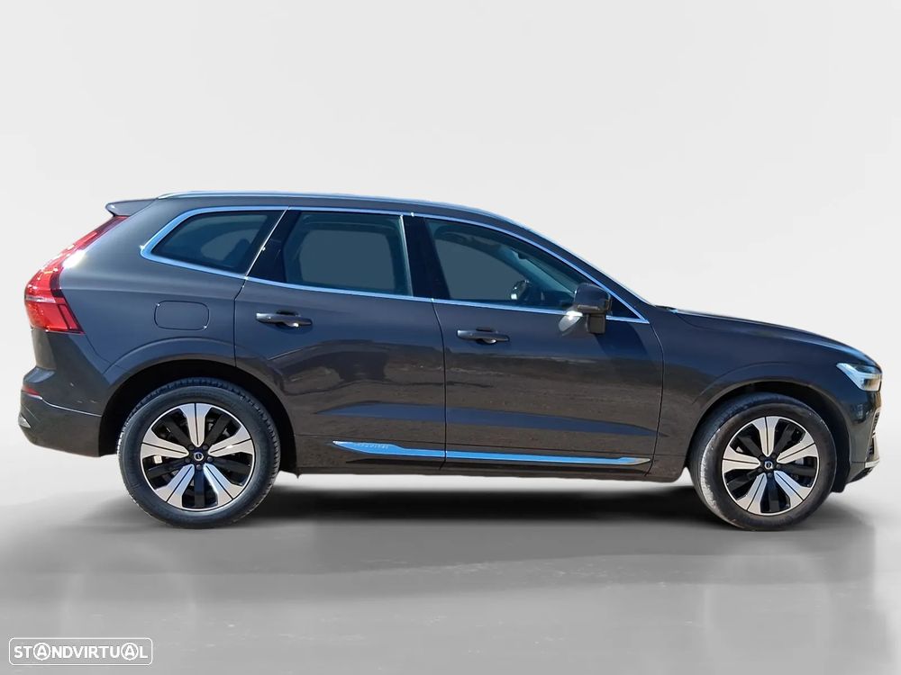 Volvo XC 60 2.0 T6 PHEV Core AWD - 7