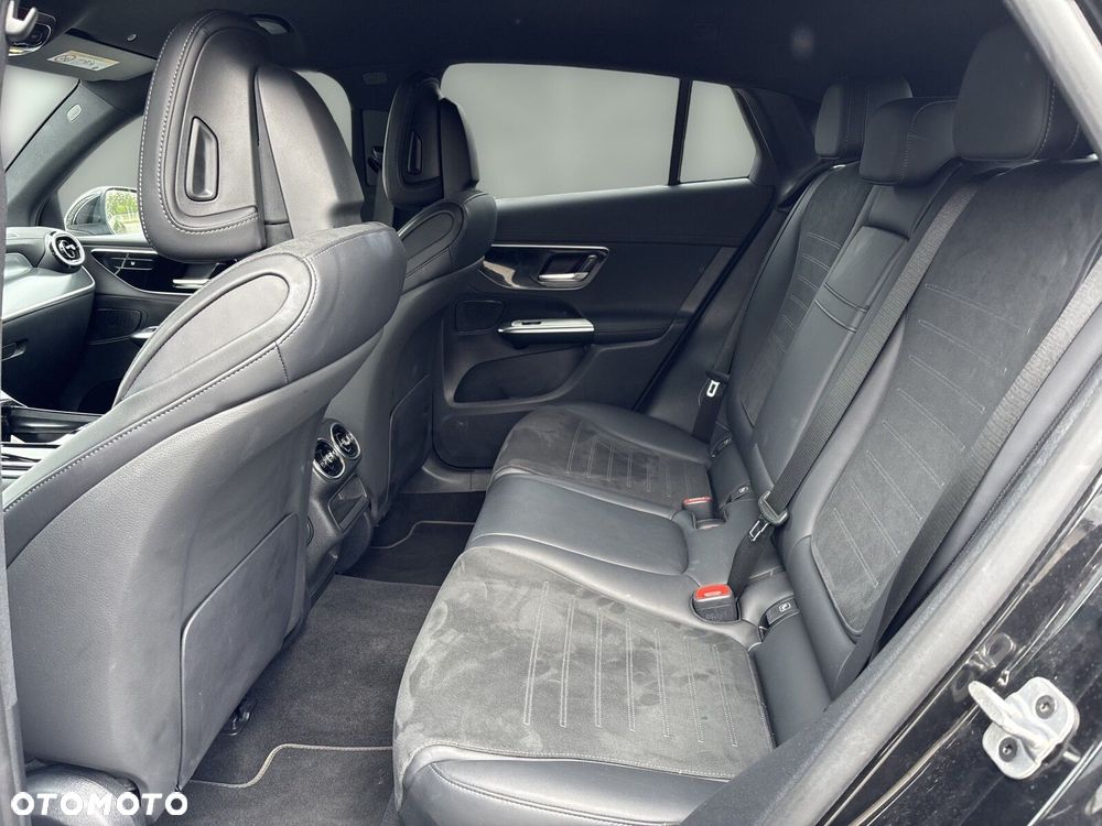 Mercedes-Benz GLC 220 d mHEV 4-Matic AMG Line - 24