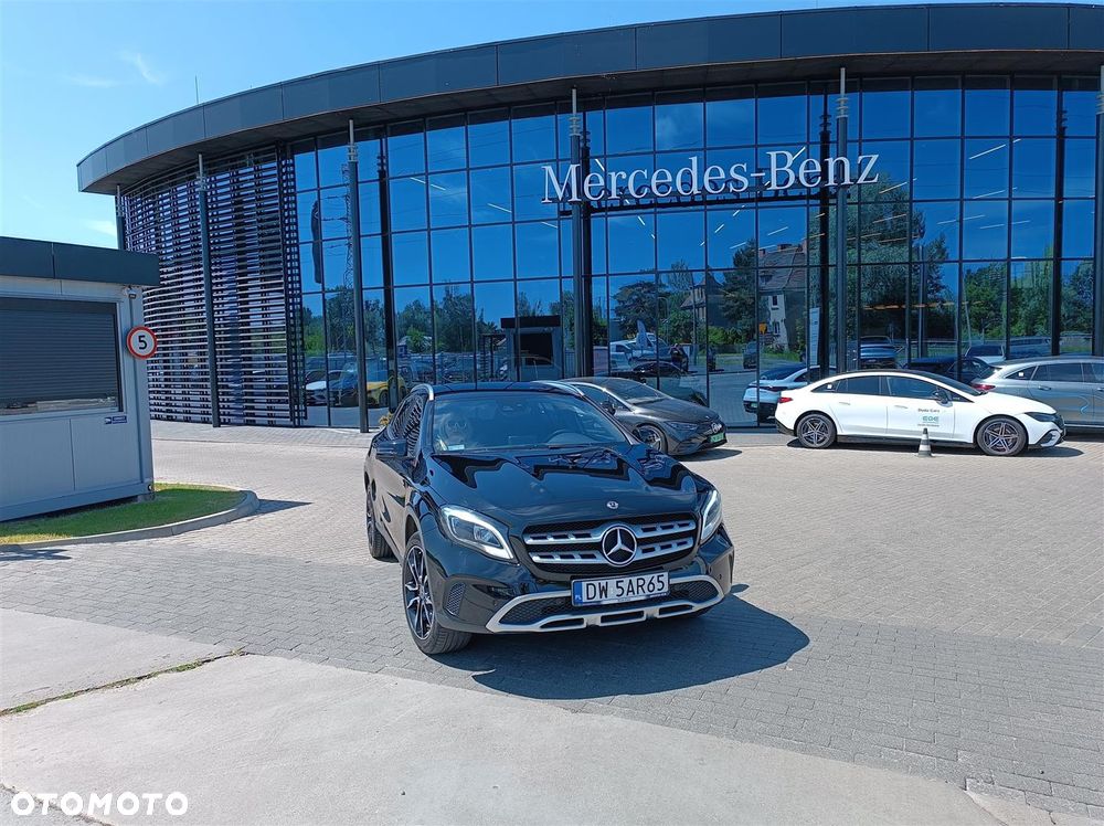 Mercedes-Benz GLA 200 7G-DCT - 2
