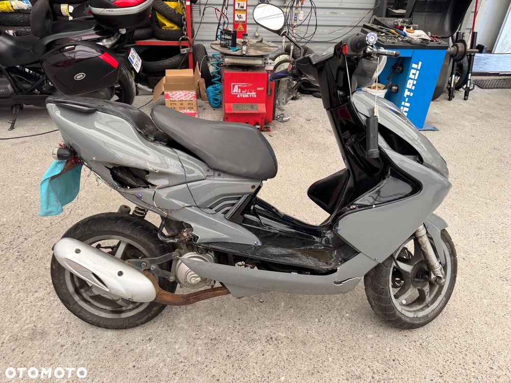 Yamaha Aerox - 8