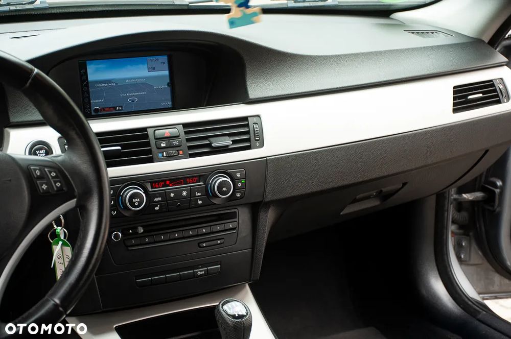 BMW Seria 3 - 17