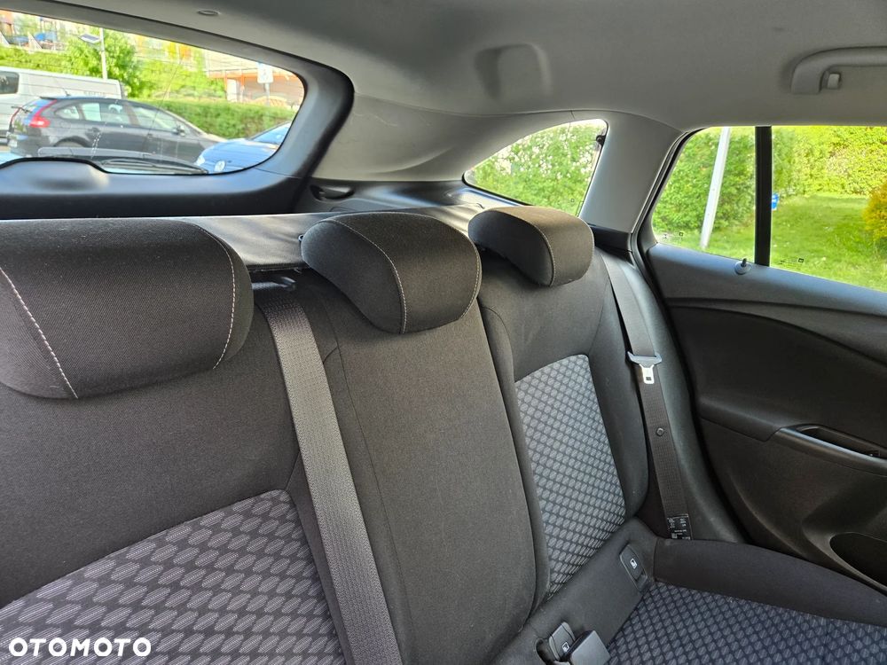 Opel Astra 1.6 CDTI Essentia S&S - 13