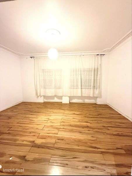 Apartamento T2 na Moita - Grande imagem: 3/8