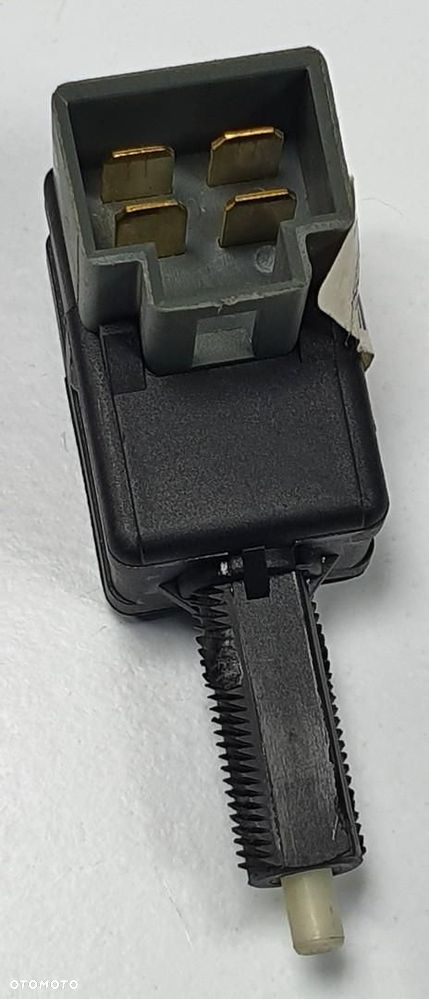 CZUJNIK PEDAŁU HAMULCA KIA RIO III JD4A0416 - 2