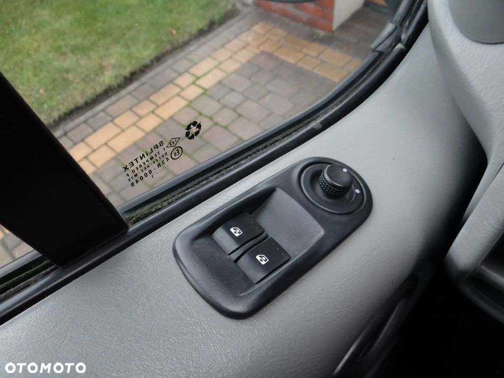 Nissan Primastar - 14