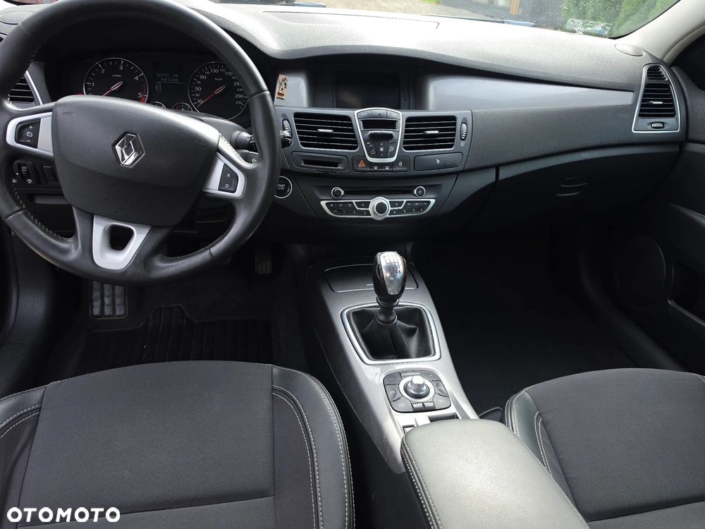 Renault Laguna 2.0 dCi Black Edition - 11