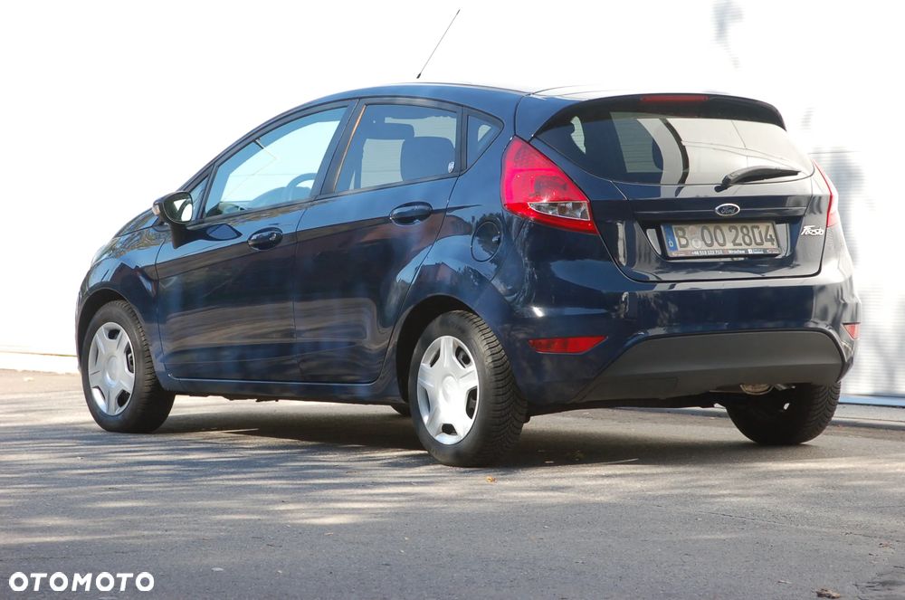 Ford Fiesta 1.4 Ghia - 28