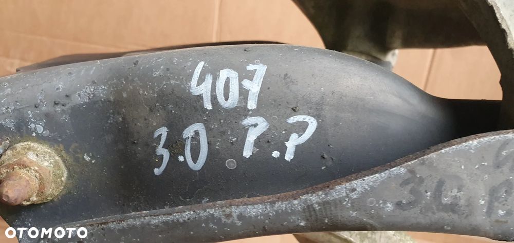 Wahacz prawy przód przedni prawy zwrotnica noga Peugeot 407 9644552180 - 10