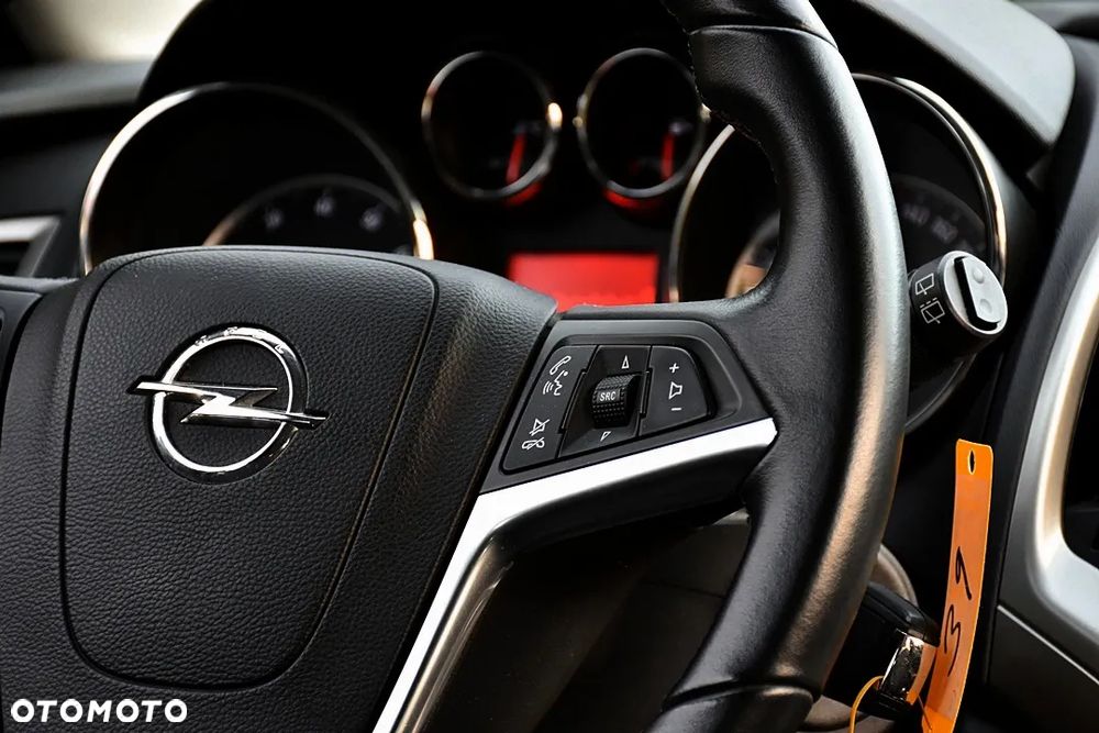 Opel Astra 1.6 Turbo Color Edition - 21