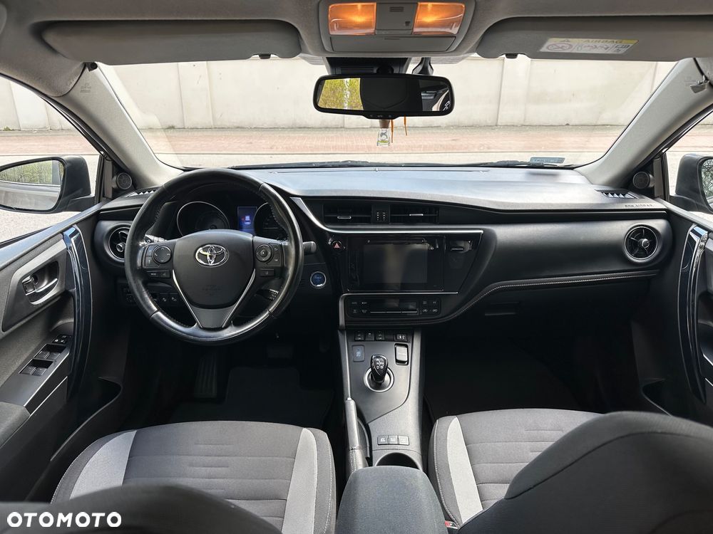 Toyota Auris Hybrid 135 Premium - 19