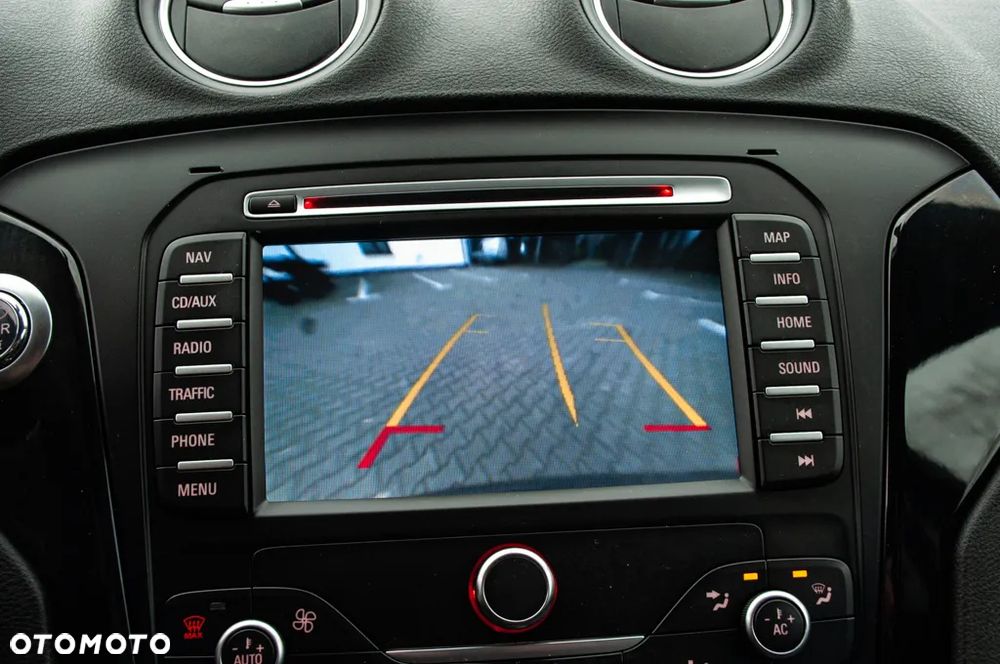 Ford Mondeo 2.0 EcoBoost Titanium S - 25