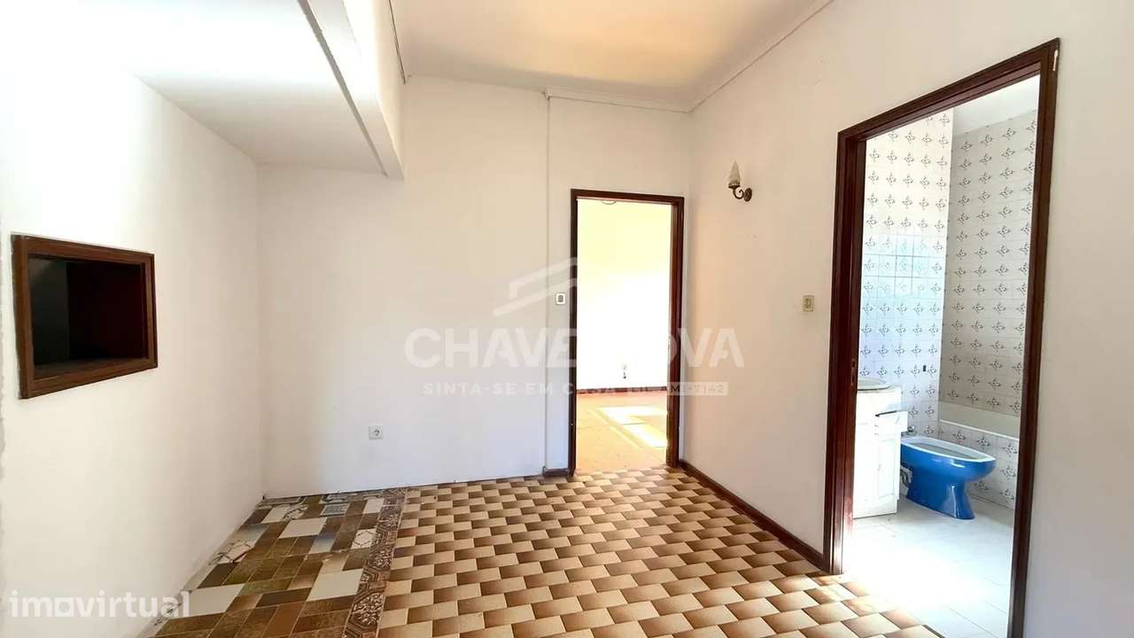 T1+1 c/ Lugar de Estacionamento em Pedroso (Carvalhos) - Grande imagem: 2/14