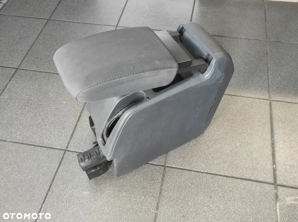 PODŁOKIETNIK VW GOLF 5 HB CZARNY WYSYŁKA !!!!! - 1