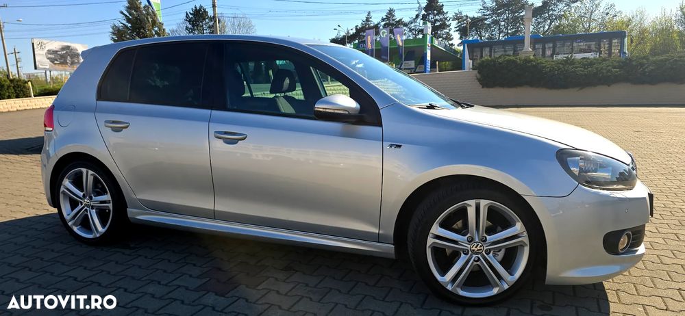 Volkswagen Golf - 6