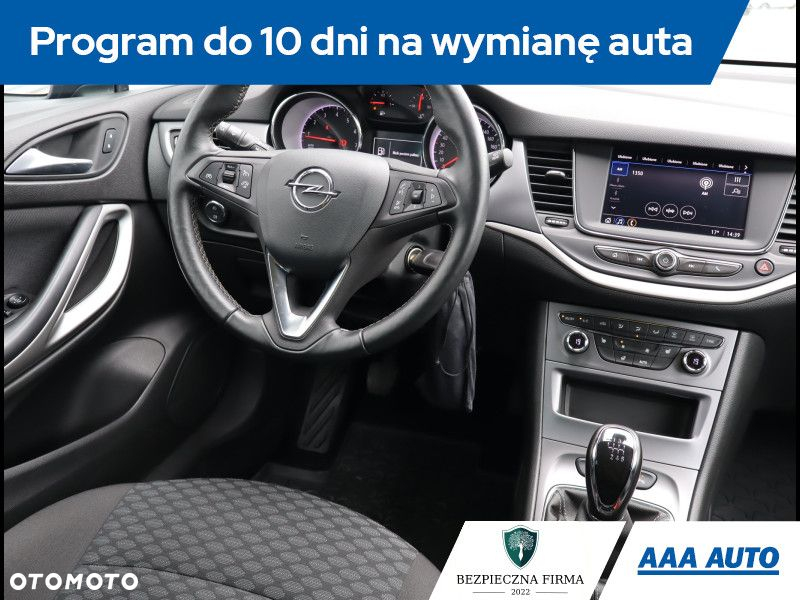 Opel Astra - 8