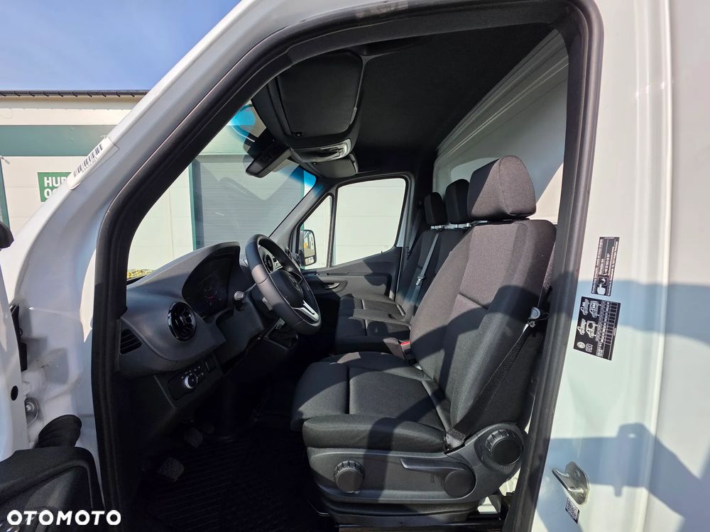 Mercedes-Benz Sprinter 317 Kontener Izoterma - 12