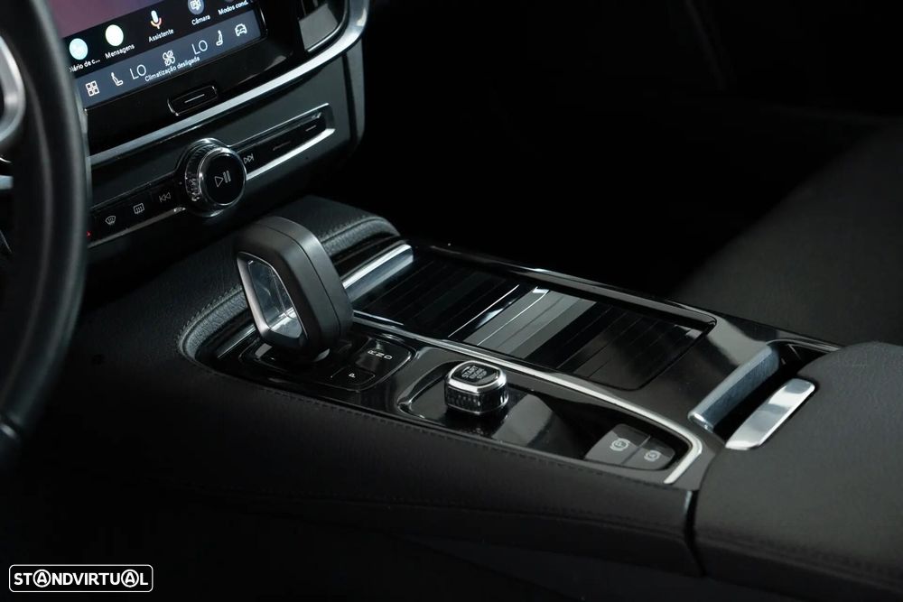 Volvo V90 2.0 T6 PHEV Inscription Expression AWD - 22