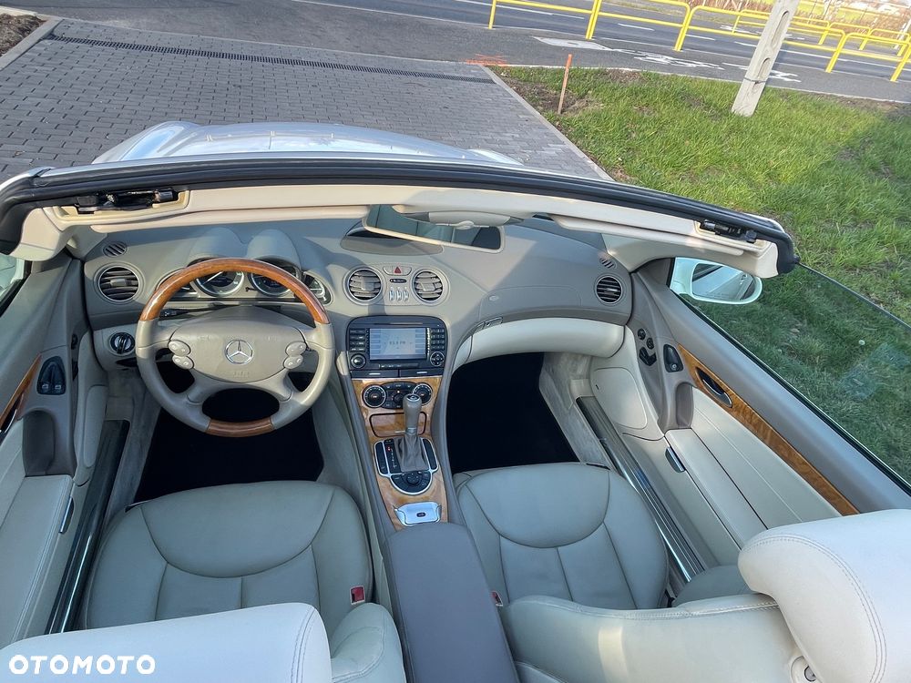 Mercedes-Benz SL - 18