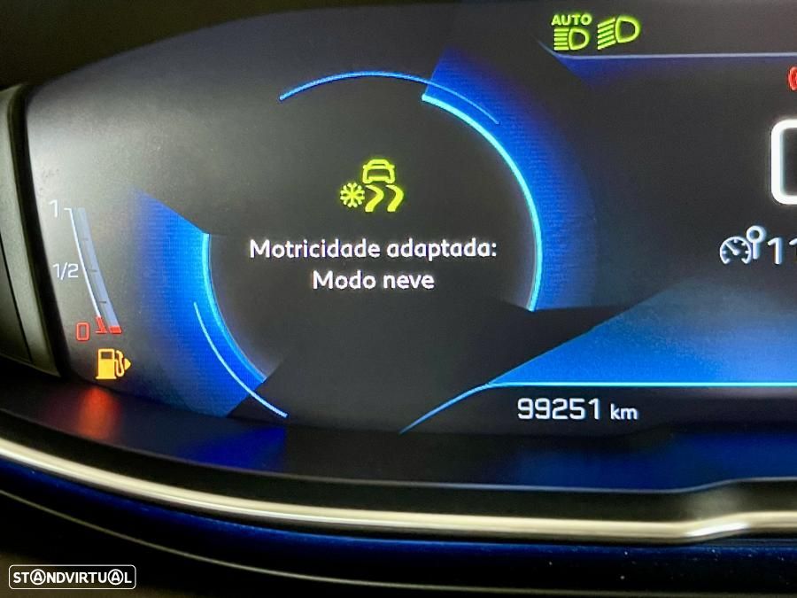 Peugeot 3008 PureTech 130 Stop & Start GPF Crossway - 19