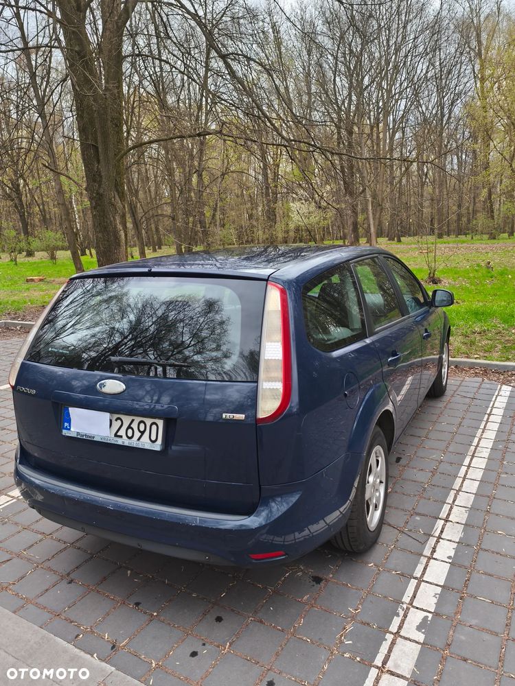 Ford Focus 1.6 TDCi Ambiente - 2